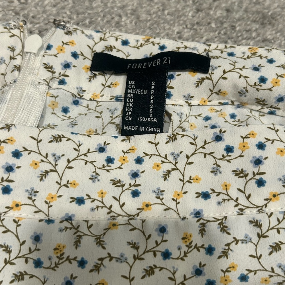 Floral Midi Skirt - Picture 2 of 2